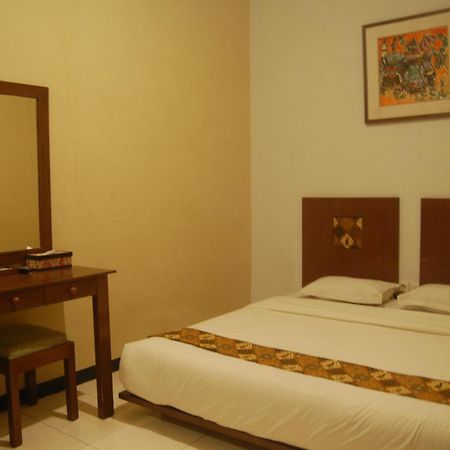 Sagan Huis Hotel Yogyakarta Exterior photo