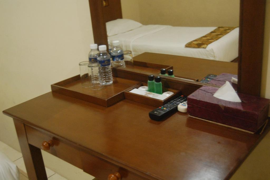 Sagan Huis Hotel Yogyakarta Exterior photo