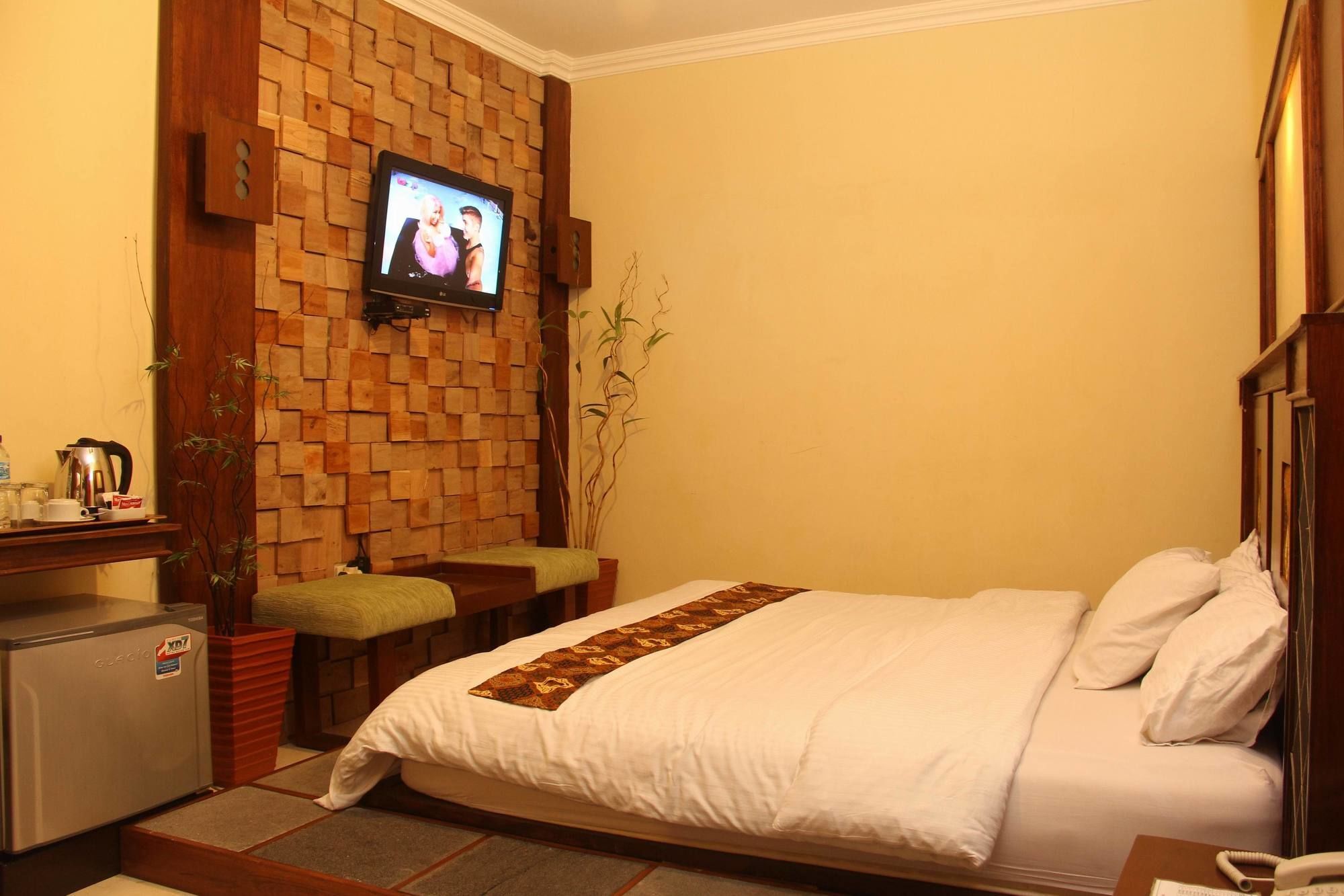 Sagan Huis Hotel Yogyakarta Exterior photo