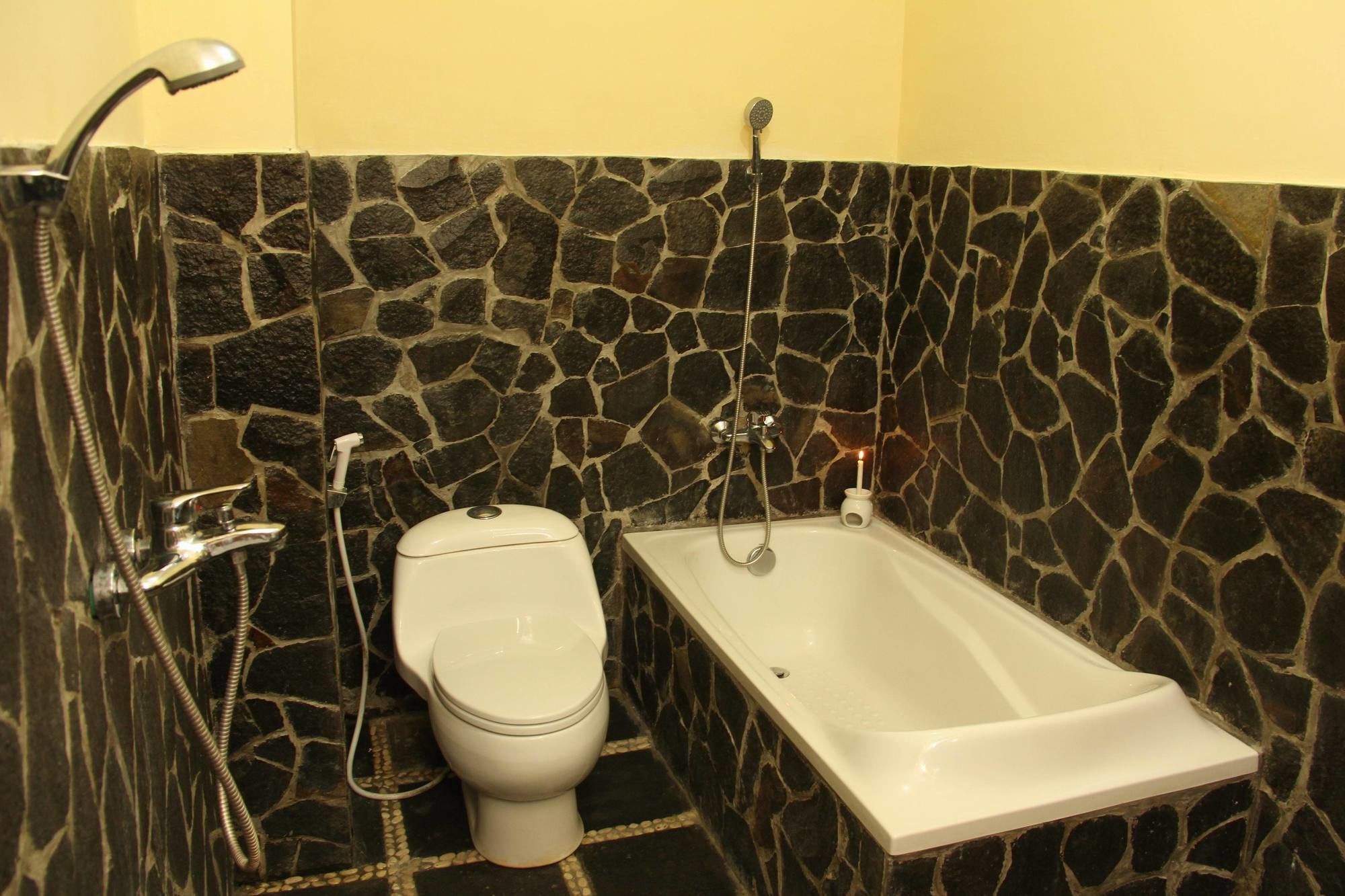 Sagan Huis Hotel Yogyakarta Exterior photo