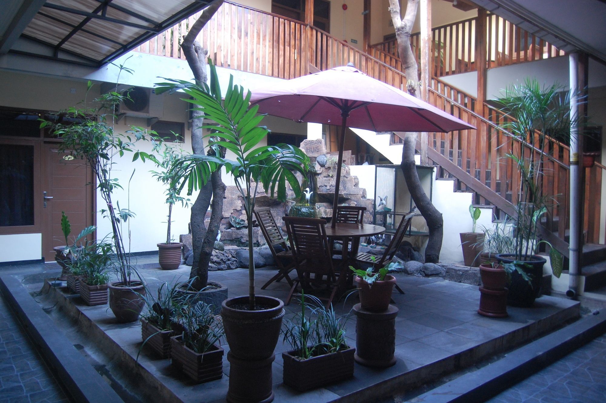Sagan Huis Hotel Yogyakarta Exterior photo