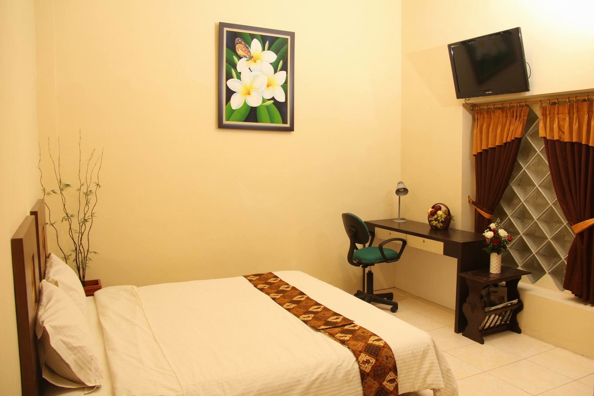 Sagan Huis Hotel Yogyakarta Exterior photo