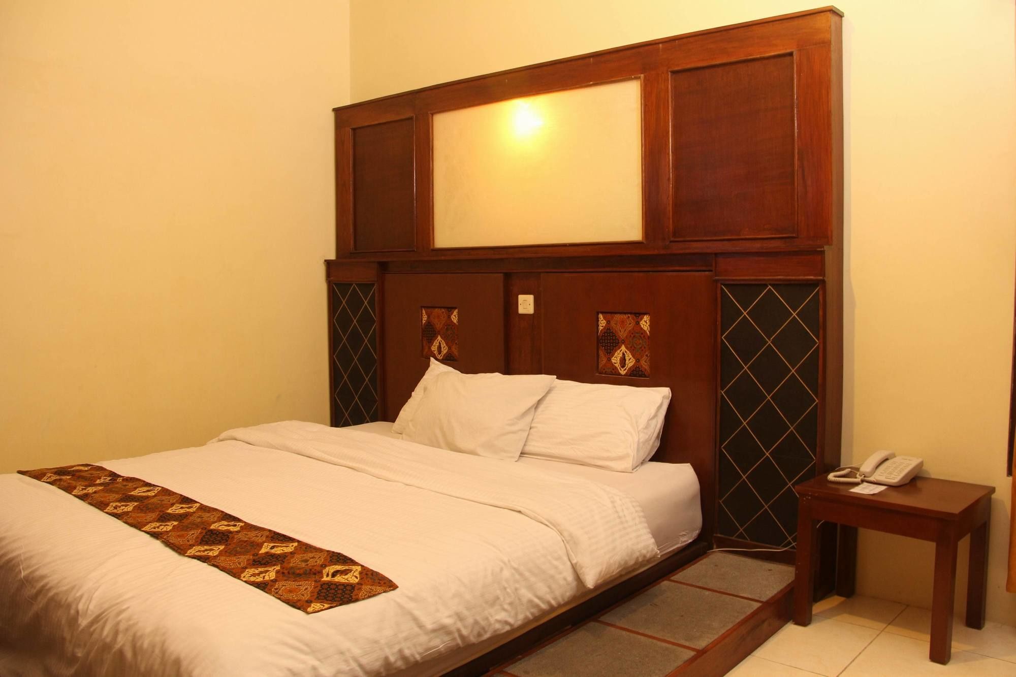 Sagan Huis Hotel Yogyakarta Exterior photo