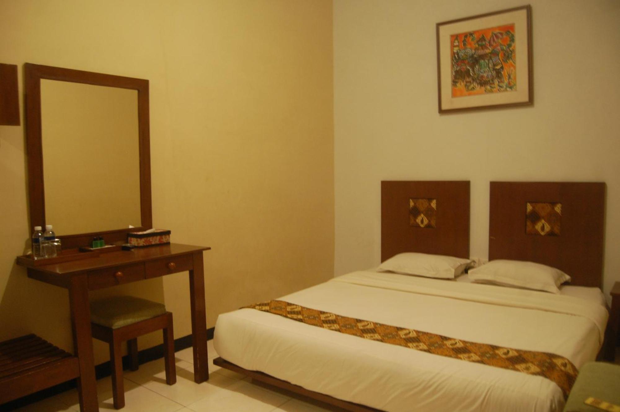 Sagan Huis Hotel Yogyakarta Exterior photo