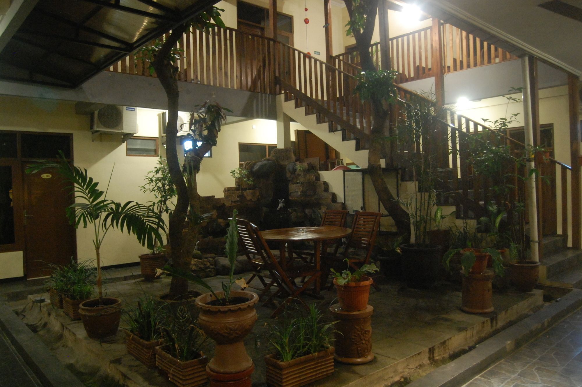 Sagan Huis Hotel Yogyakarta Exterior photo